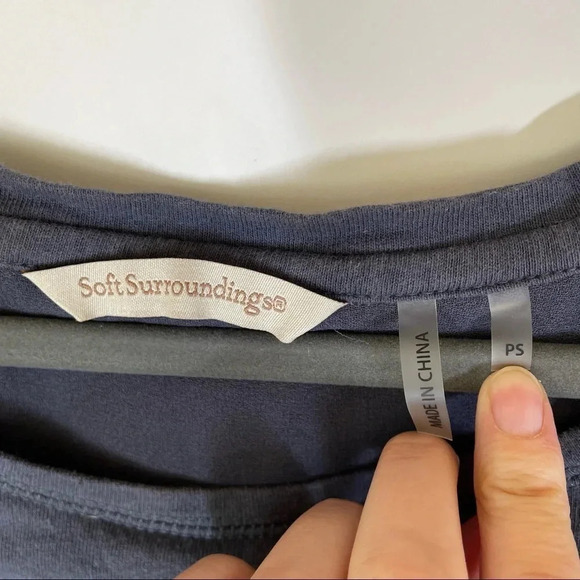 Soft Surroundings Navy Blue Layered Scoop Neck Long Sleeve Size Petite Small - Picture 2 of 6